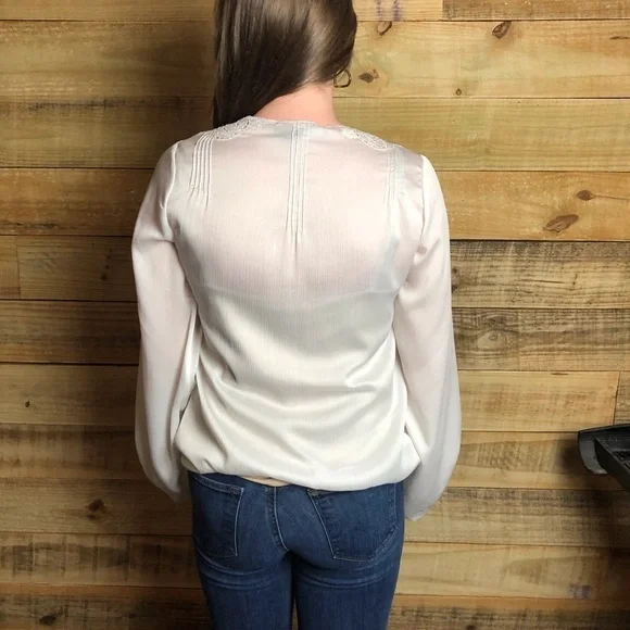 BCBG Maxazria, tie waisted blouse - Picture 5 of 11